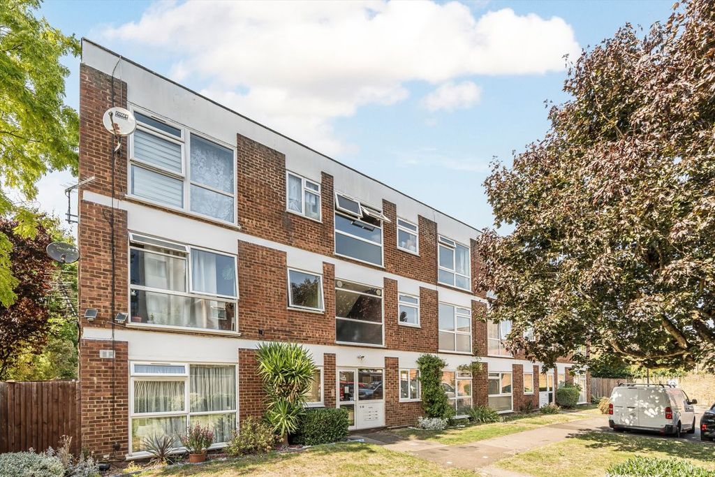 Property photo 1 of 5