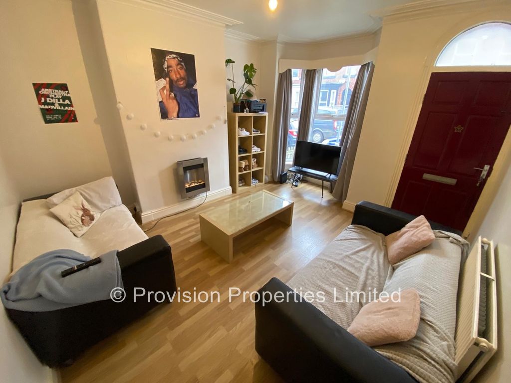 Property photo 1 of 7 Photo