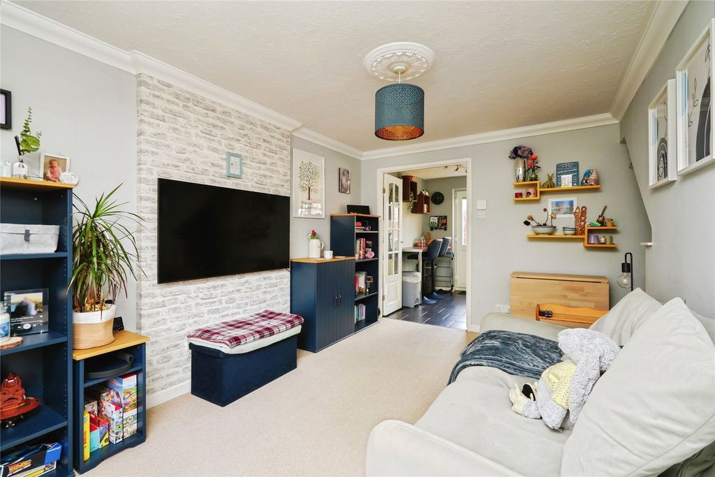 Property photo 2 of 15 Picture No. 19