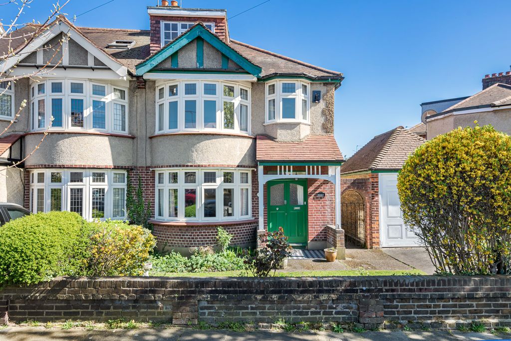 Property photo 1 of 30