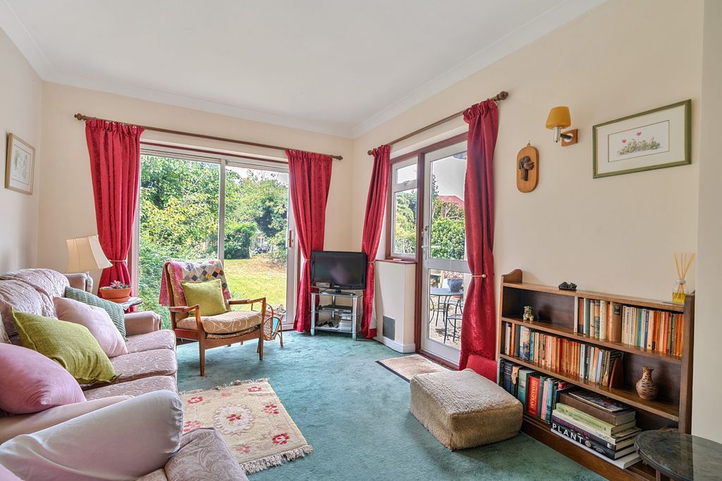 Property photo 2 of 16 1337006-12-68A6Fe...