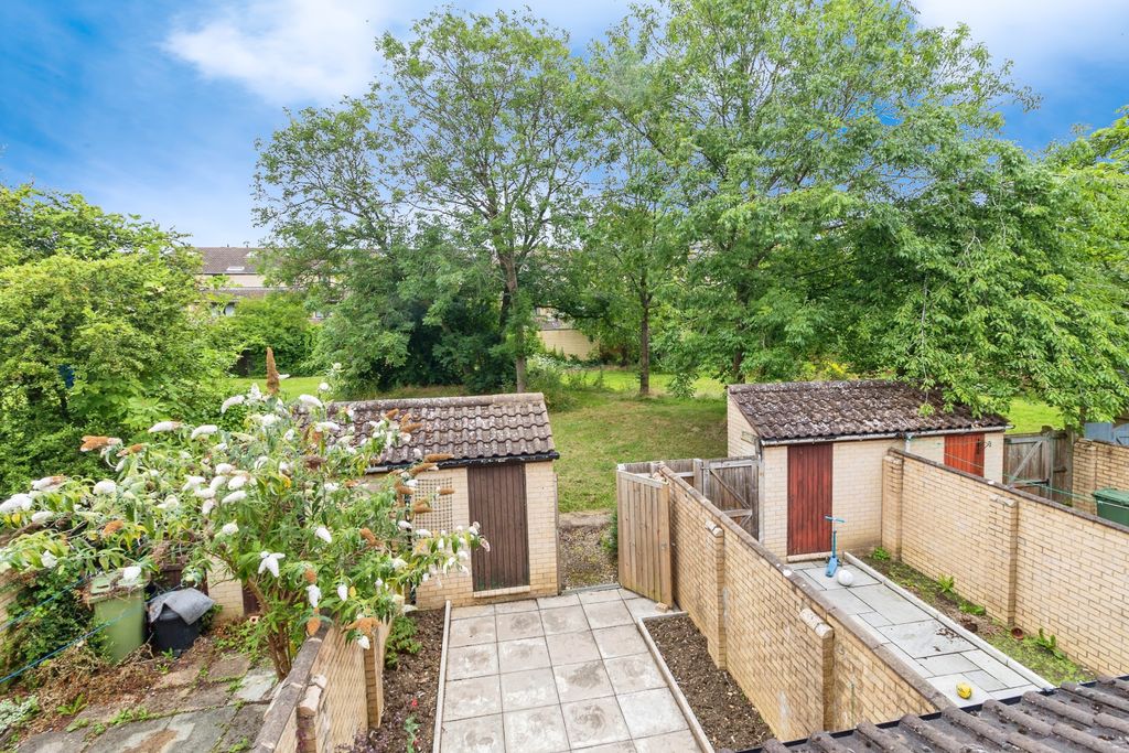 Property photo 3 of 26