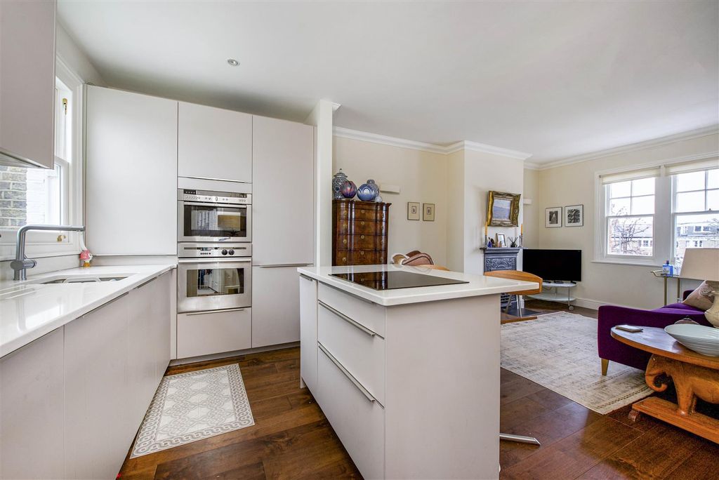 Property photo 1 of 13 Property Photo