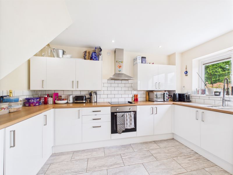 Property photo 2 of 13 Kitchen