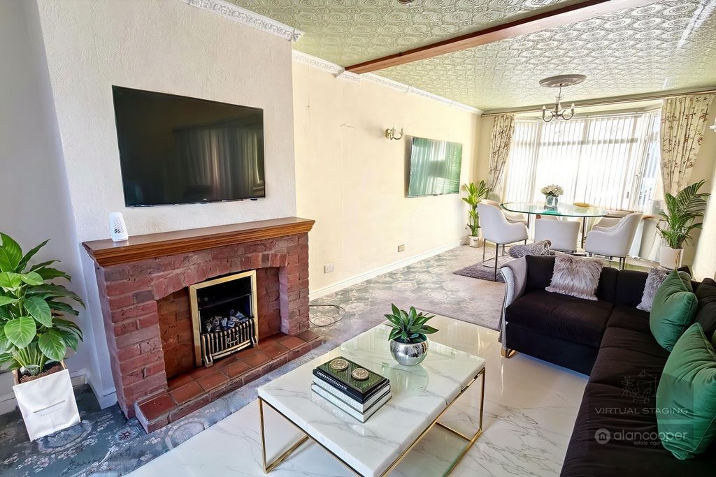 Property photo 3 of 12 4835015