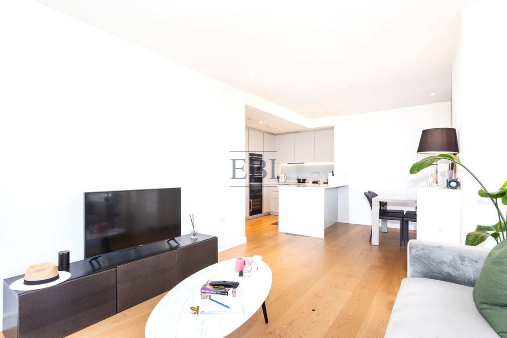 Property photo 3 of 19 Picture No. 33