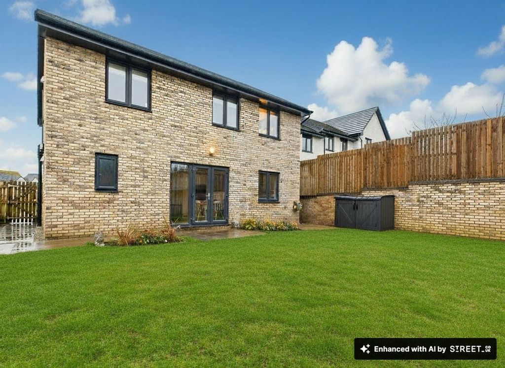 Property photo 2 of 22