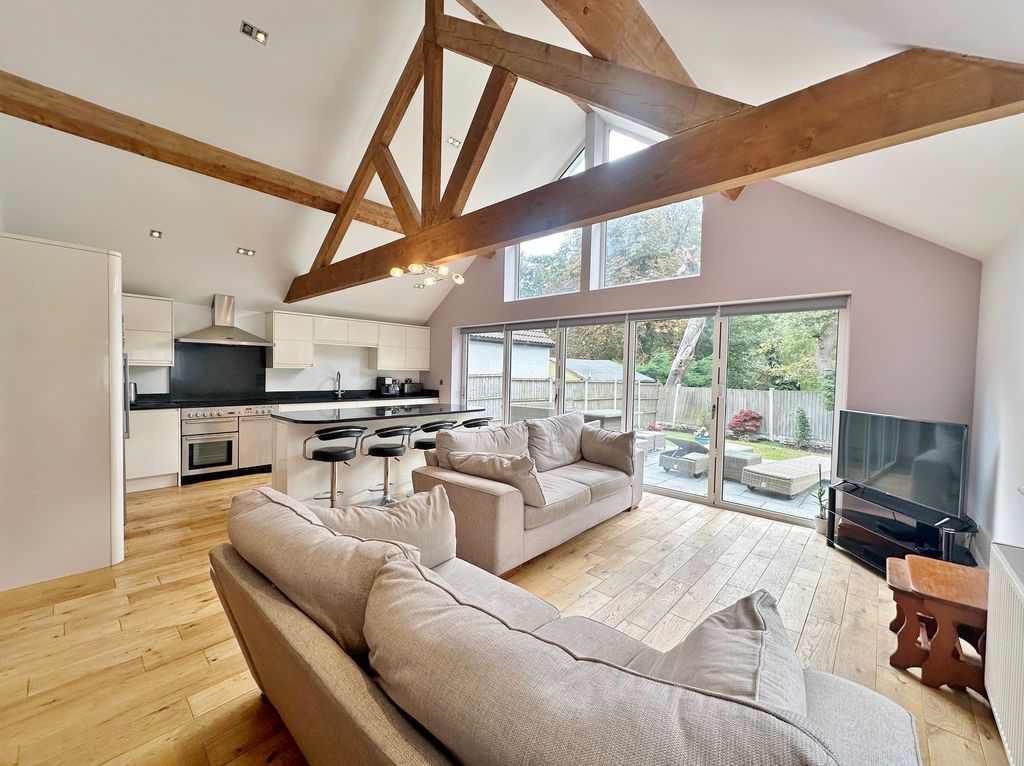 Property photo 3 of 37 Photo 3