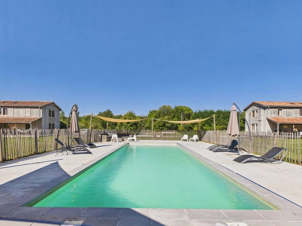 Property photo 3 of 18 5Fe9Ff57F025E50d398d9c6F1F8Aab84_B9F3B08E91_1870-Original