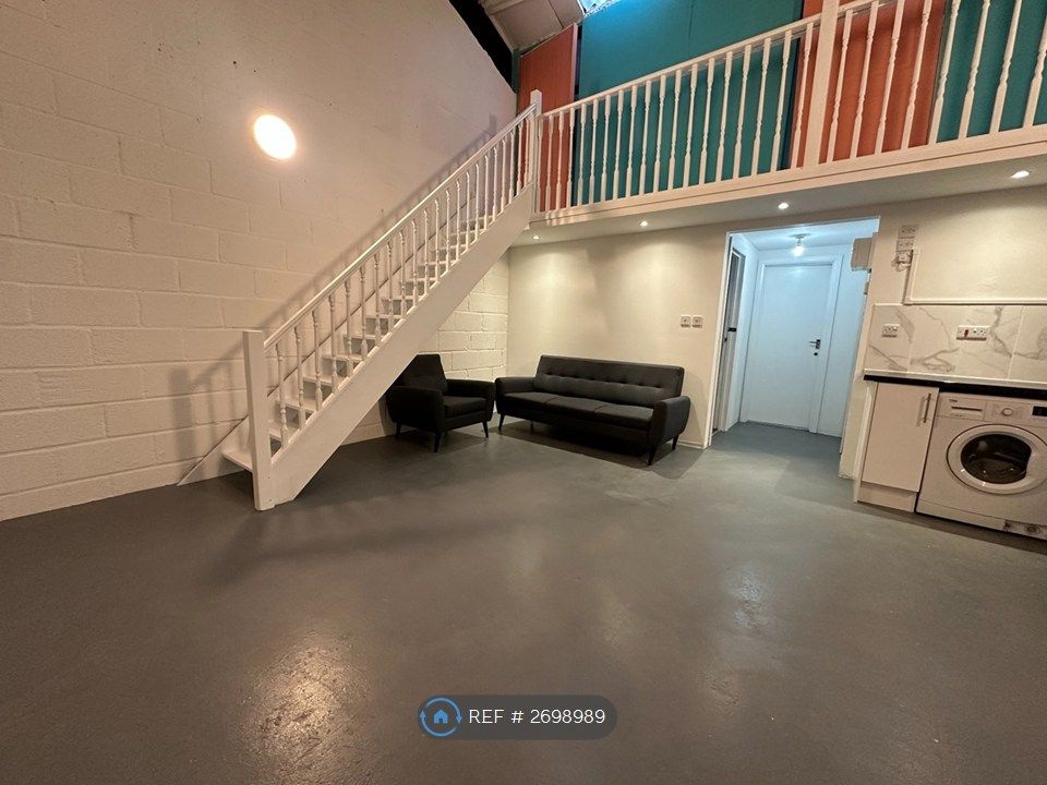 Property photo 3 of 8