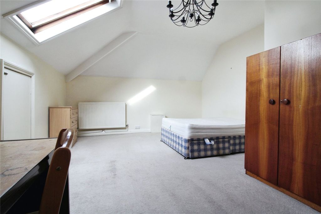 Property photo 1 of 11 Picture No. 18