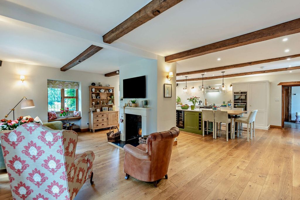 Additional image 5 of 6 bed detached house for saleLamer Lane, Wheathampstead, St. Albans, Hertfordshire AL4