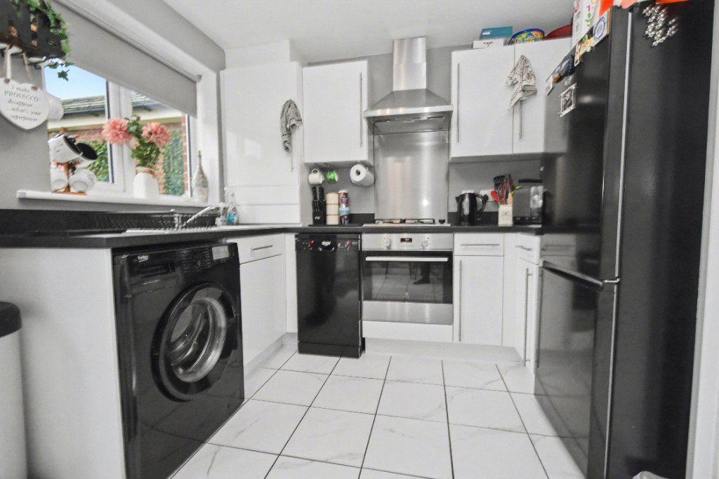 Property photo 2 of 17 Picture No. 05