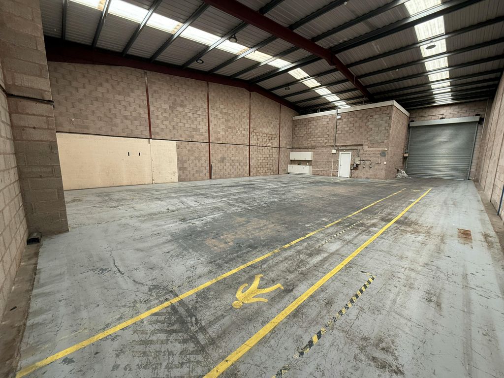 Property photo 2 of 5 2. Internal Photo Warehouse.Jpg
