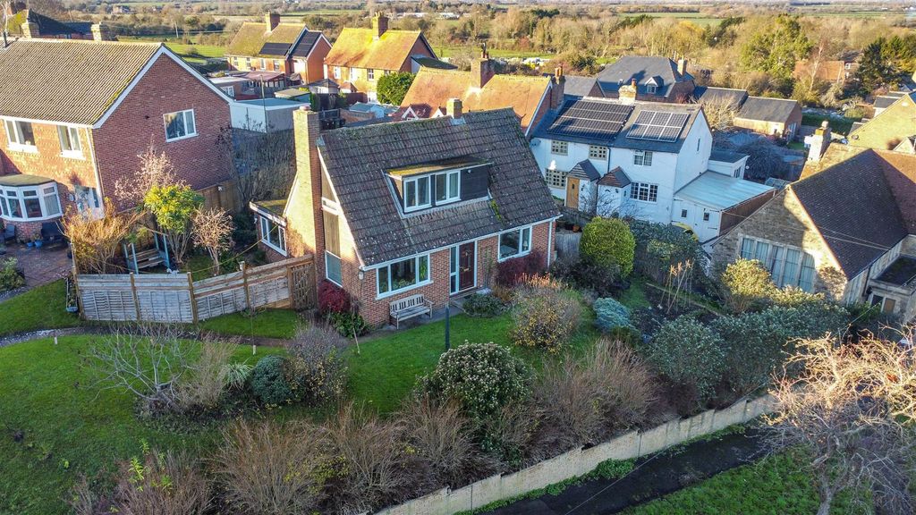 Property photo 3 of 38 11-69304Db5B2A56-1387229-Jpg-11.Jpg