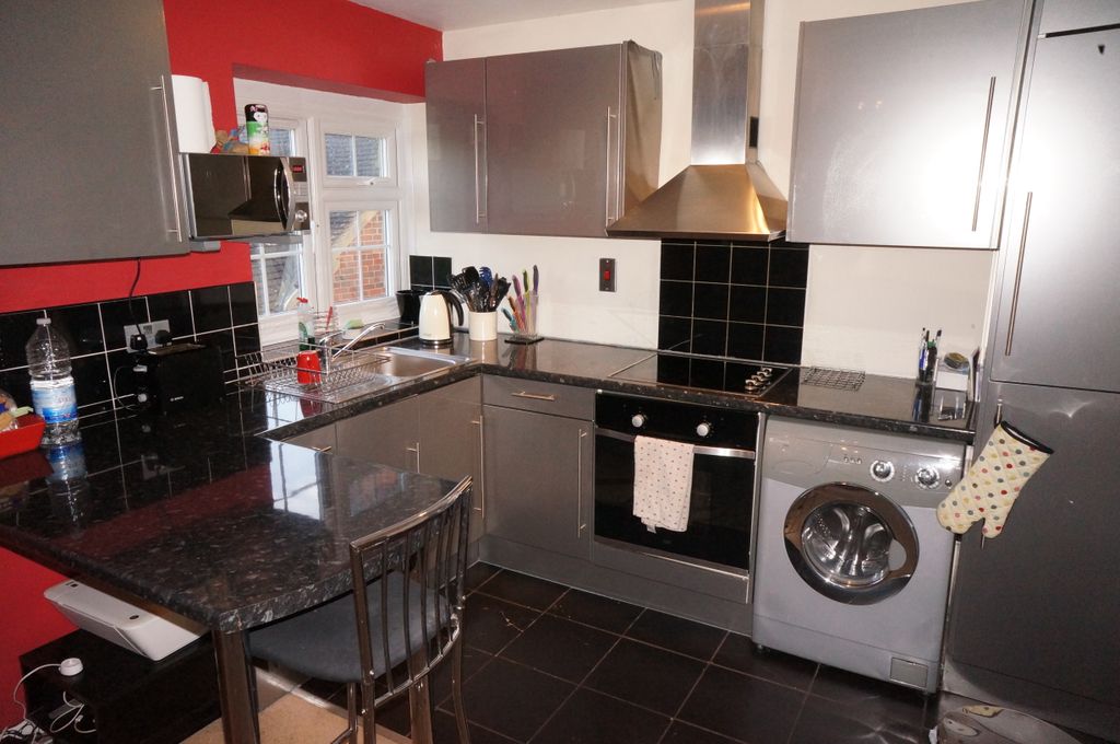 Property photo 3 of 7 Photo 10