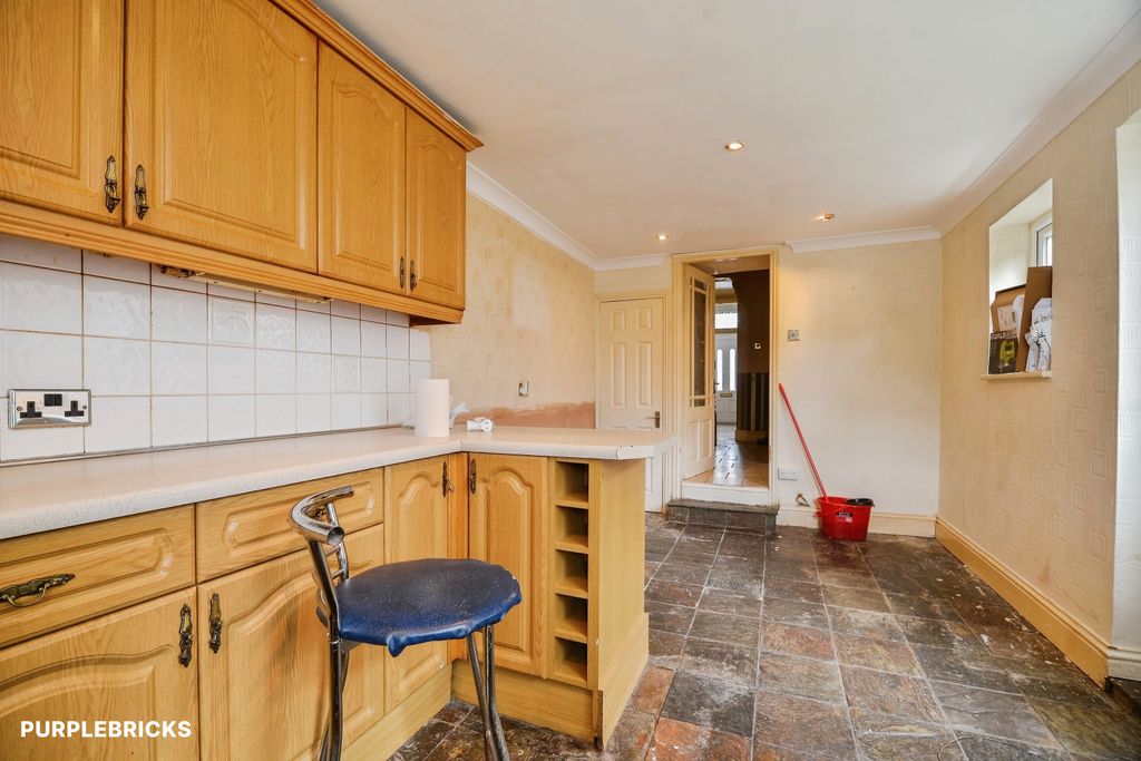 Property photo 1 of 26