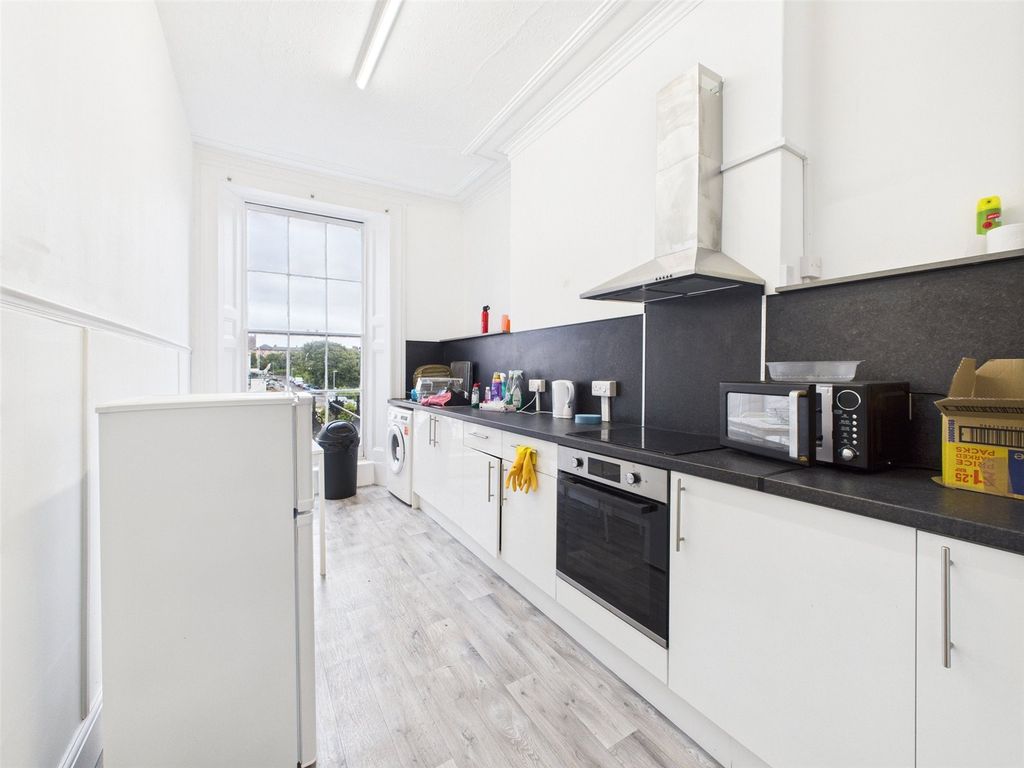 Property photo 3 of 17 Picture No. 15