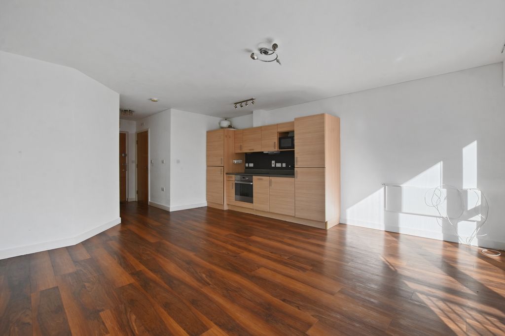 Property photo 2 of 12 Photo 8