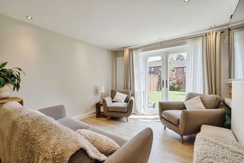 Property photo 2 of 29 Pbox-Img.Jpg