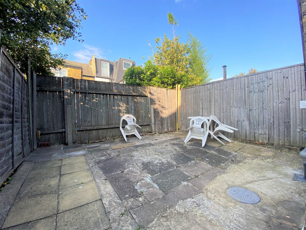 Property photo 3 of 11 Image