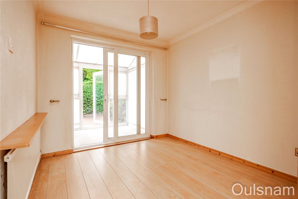Property photo 3 of 17 Picture No. 02