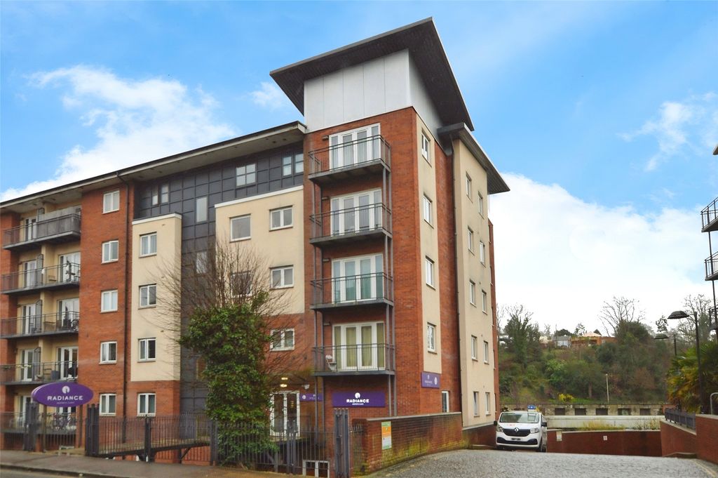 Property photo 1 of 14 Front