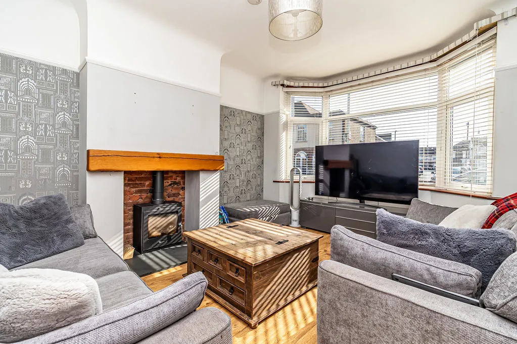 House in Portsmouth, Hilsea - More