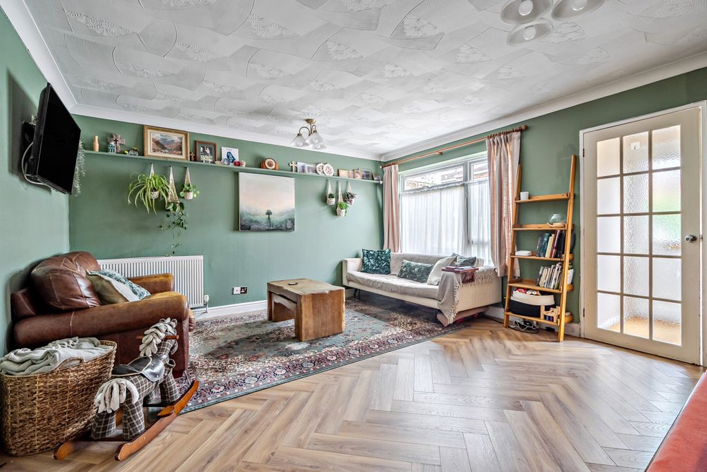 Property photo 3 of 18 1462692-20-6A0750...
