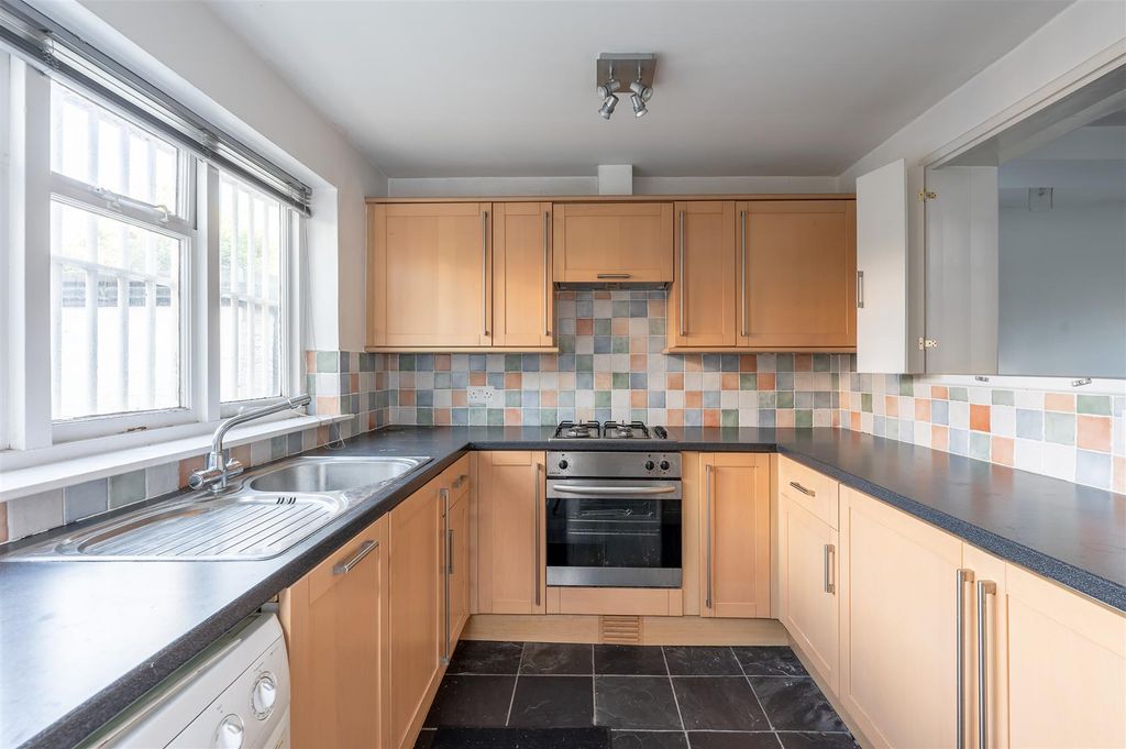 Property photo 2 of 15 Kitchen