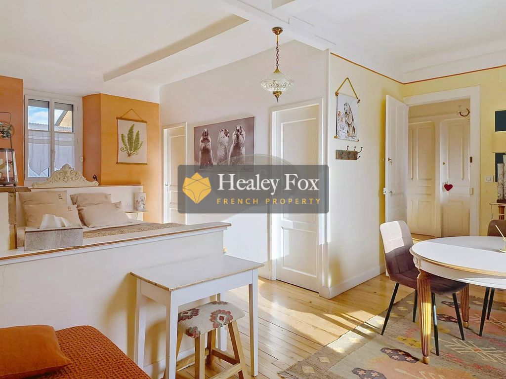 Property photo 3 of 13