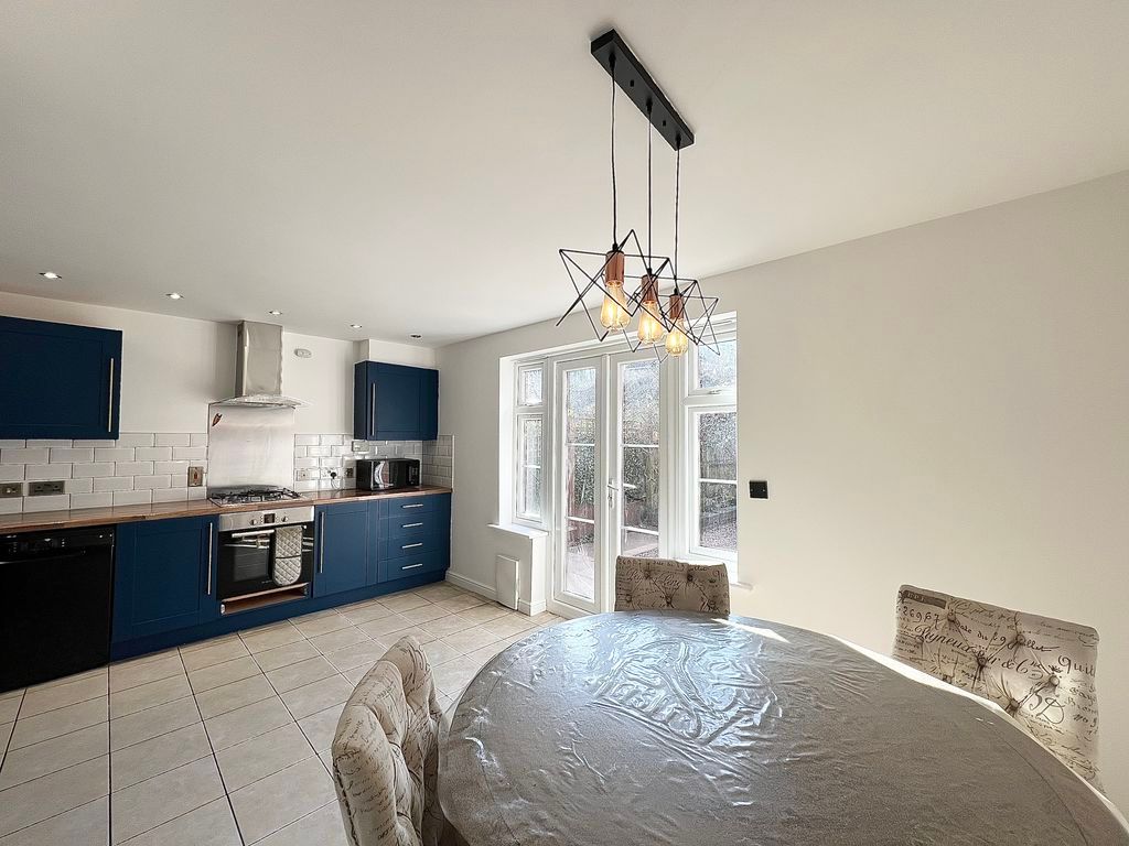 Property photo 2 of 18 Photo 1