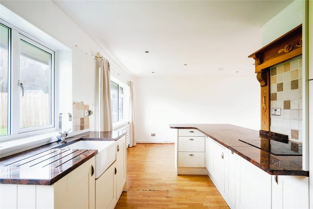 Property photo 2 of 10 Kitchen/Diner