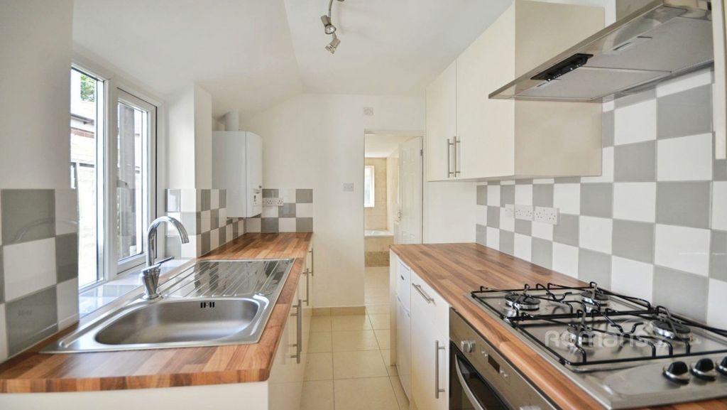 Property photo 1 of 10 Pbox-Img.Jpg