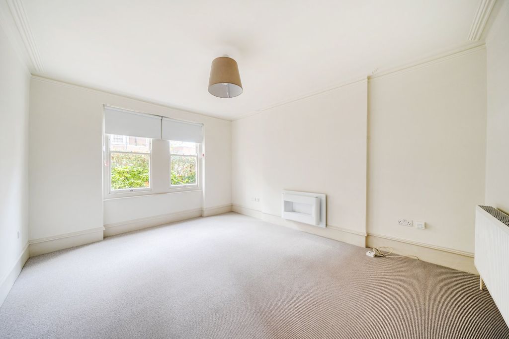 Property photo 2 of 9 Picture No. 31