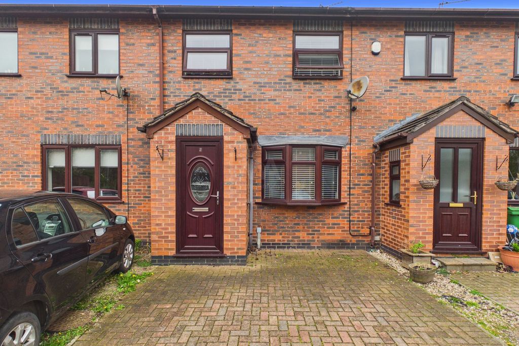 Property photo 1 of 16 Front Exterior