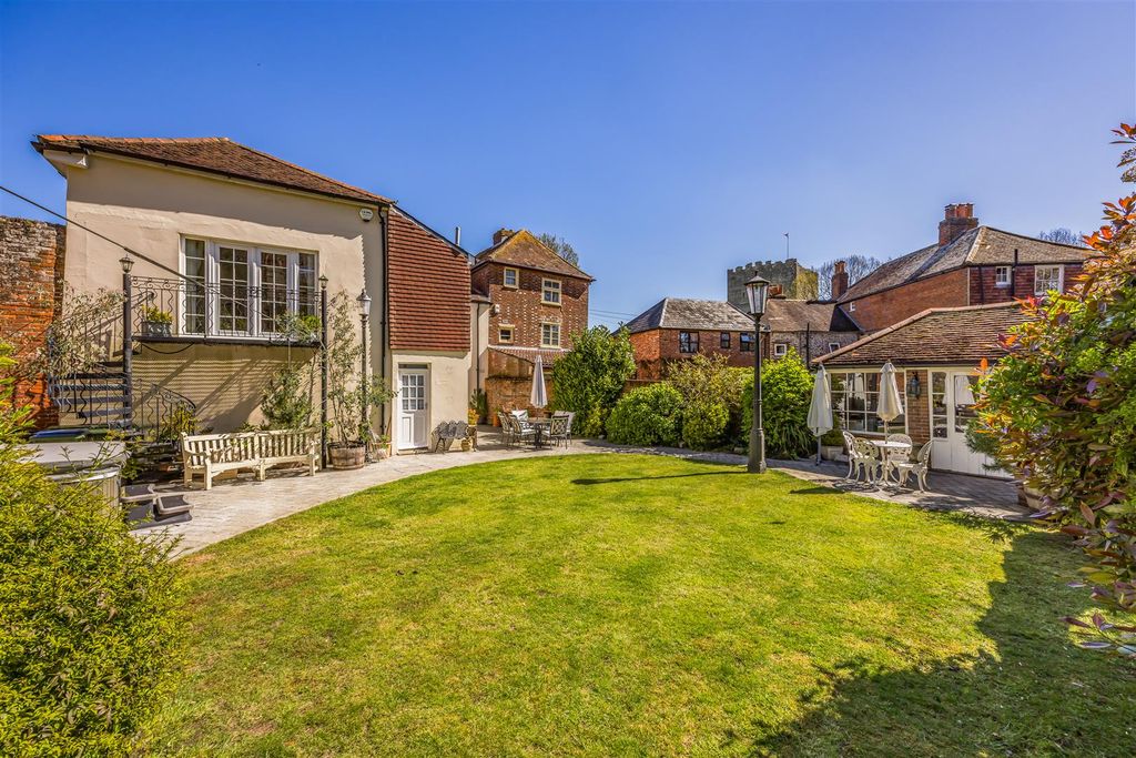 Property photo 3 of 48 209 Castle Road, Portchester-Porticomarketing-Nexa