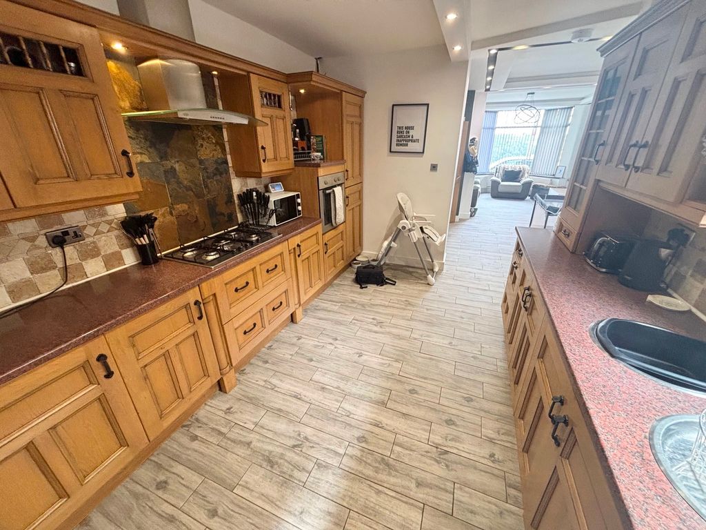 Property photo 2 of 24