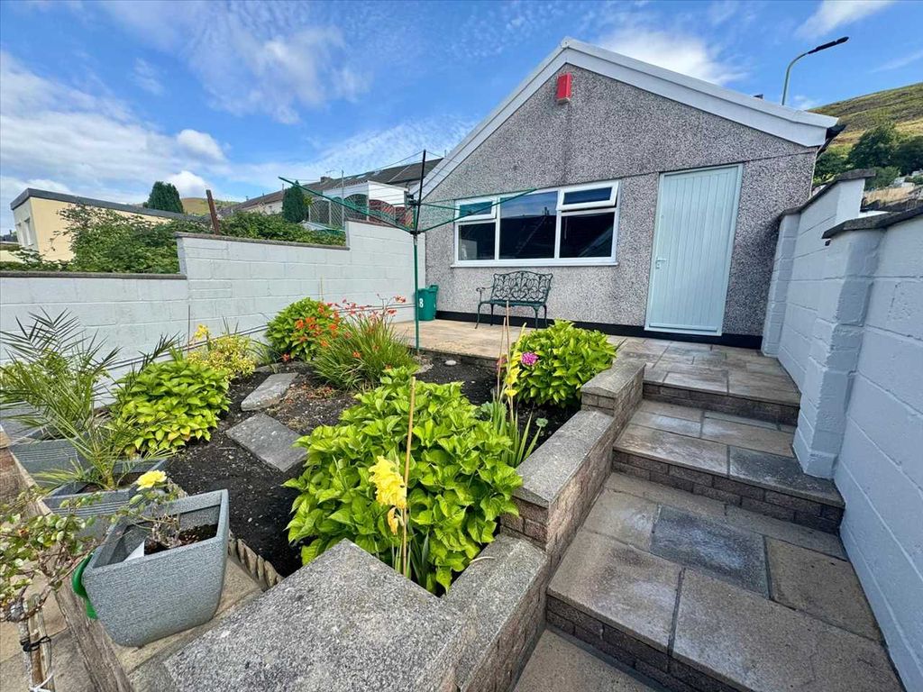 Property photo 3 of 24 Exterior