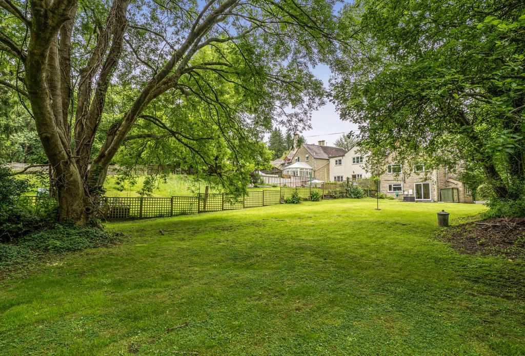 Property photo 2 of 19 1477991-18-6A33F0...