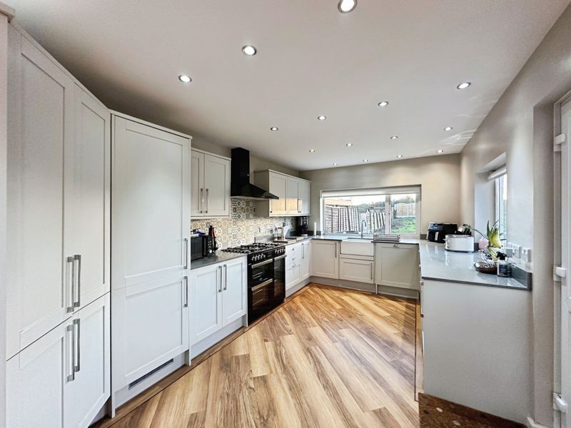 Property photo 2 of 20 Photo 16