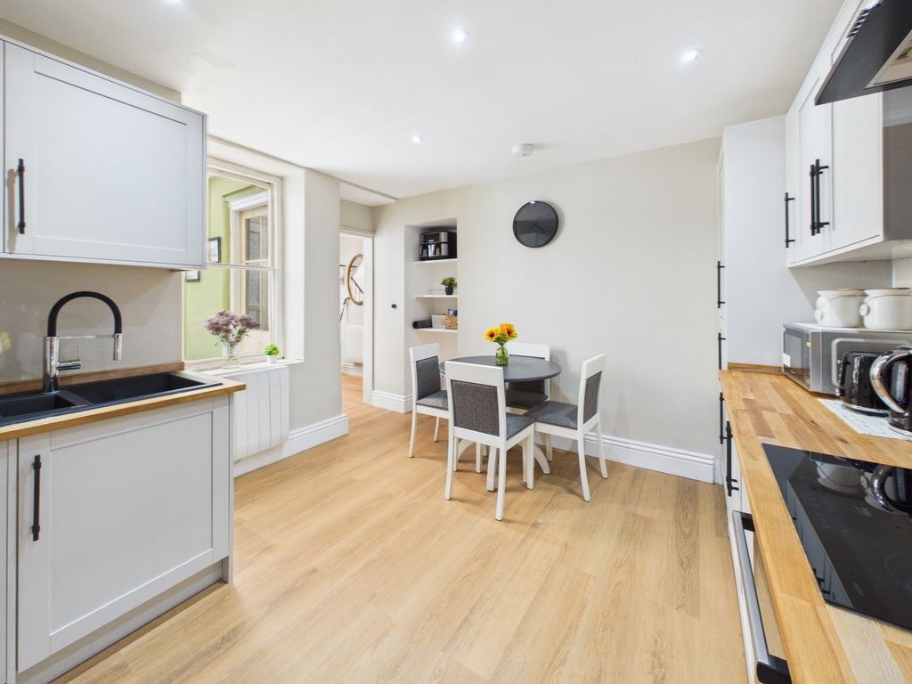 Property photo 3 of 15 Kitchen/Breakfast Room