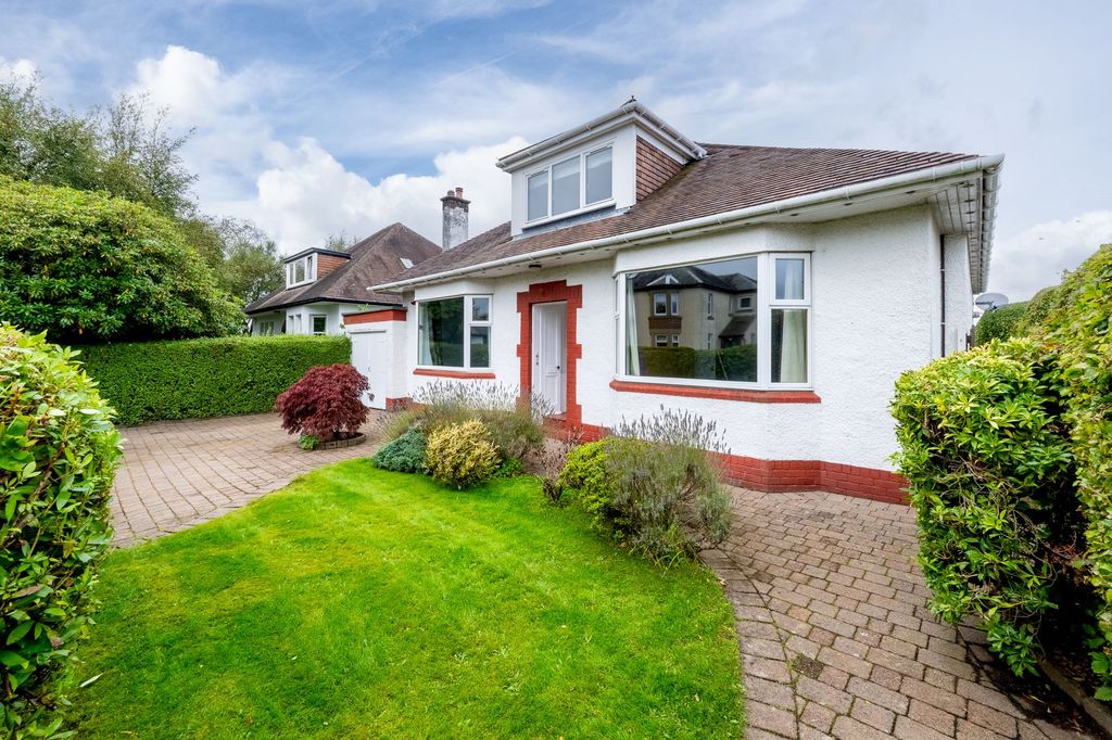 Property photo 1 of 32