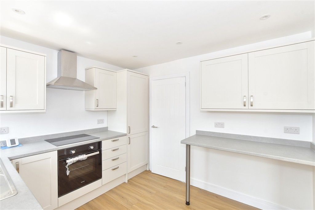 Property photo 3 of 15 Kitchen
