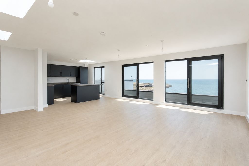 Property photo 1 of 15 Plot 13 Penthouse