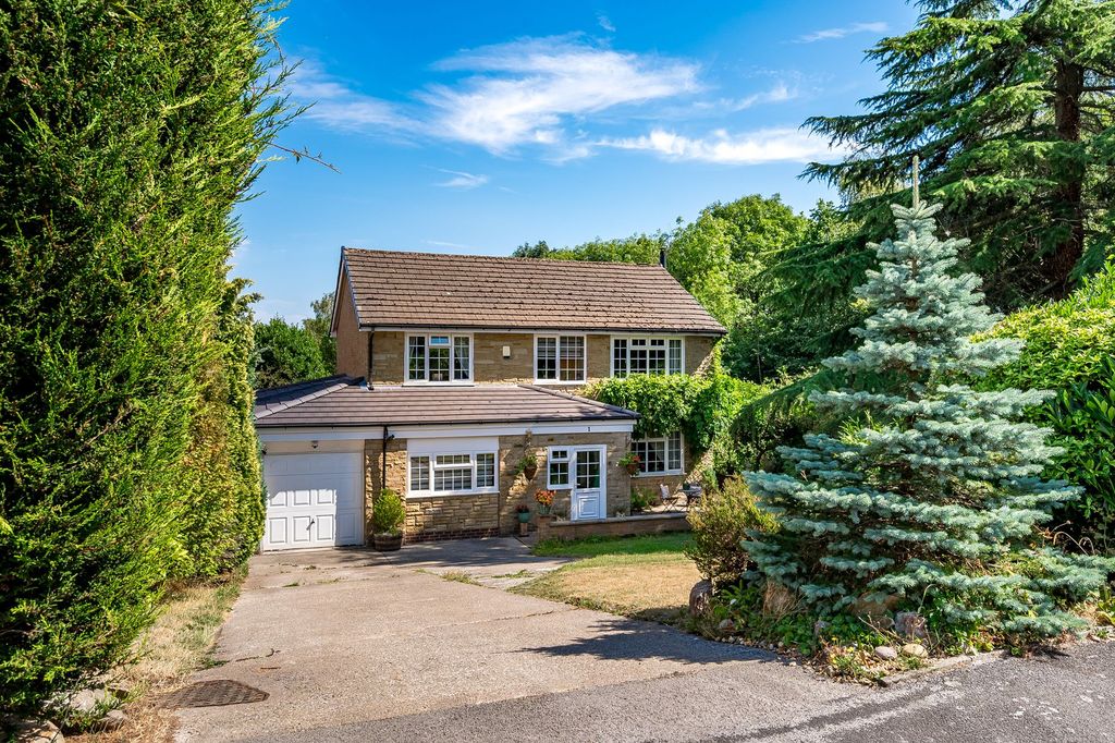 Property photo 1 of 36