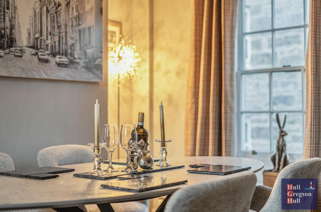 Property photo 2 of 23 23A2c4Cb-F385-4899-B1d1-9Ed2c8Bea5A2.Jpg