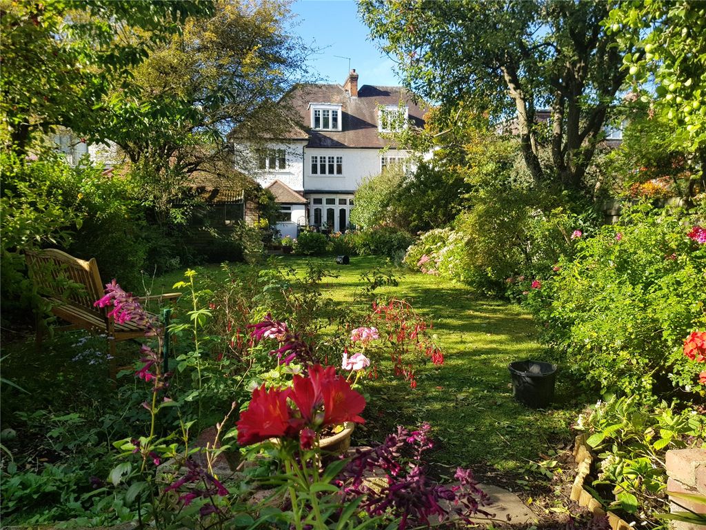 Property photo 1 of 21 Garden