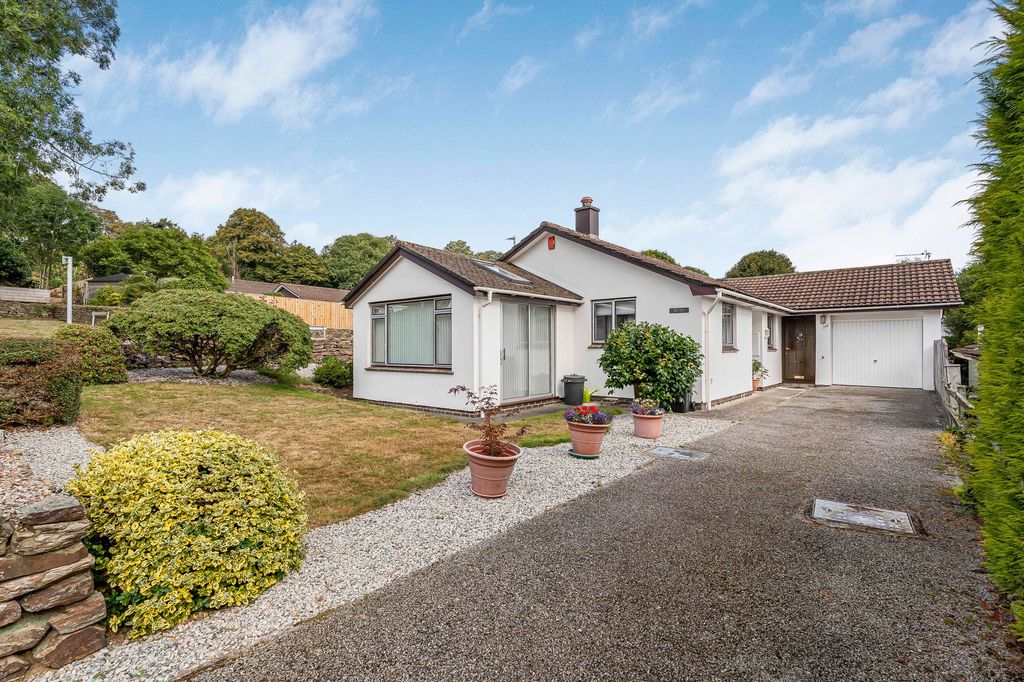 Property photo 1 of 21