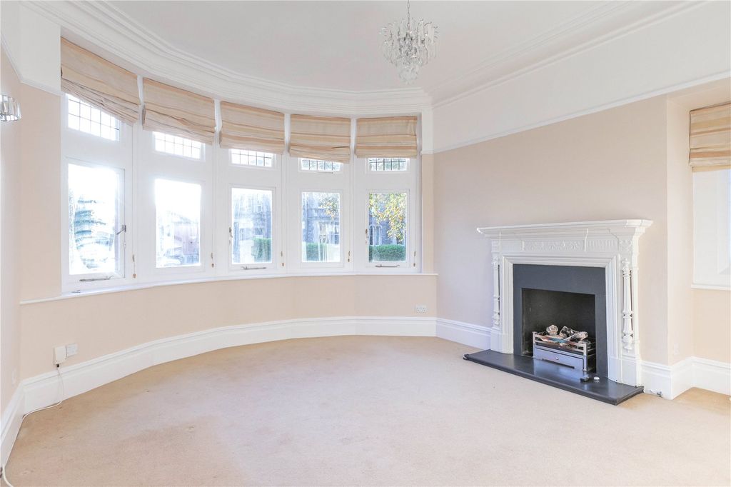 Property photo 1 of 18 Picture No. 06
